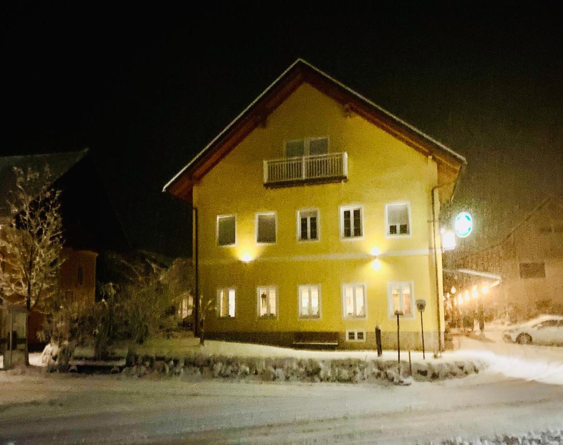Gasthaus Zum Fuchs - Familie Andrae هيرماجور المظهر الخارجي الصورة